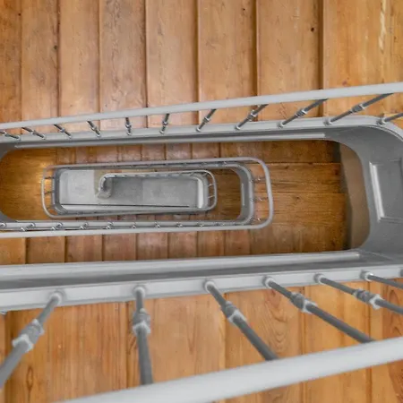 Whome - Brand New Luxury 4-bed With Riverside Views & Ac Apartamento