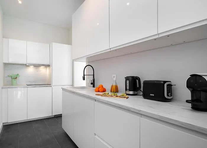 Whome - Brand New Luxury 4-bed With Riverside Views & Ac リスボン