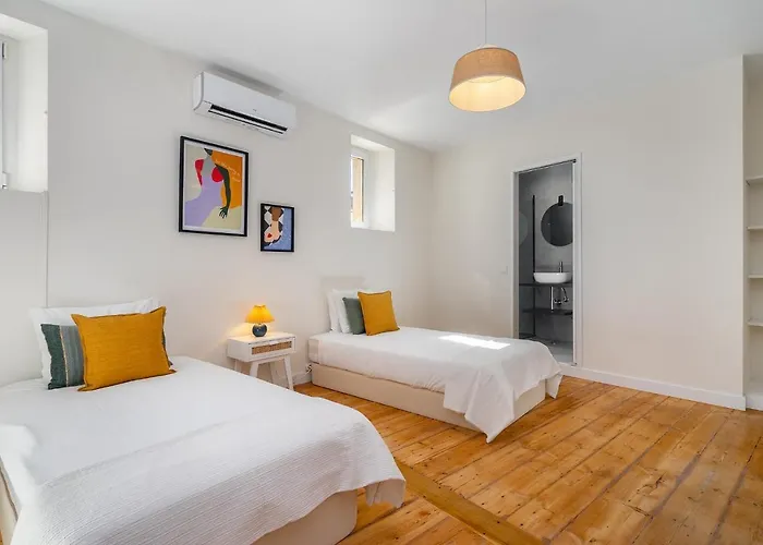 Apartmán Whome - Brand New Luxury 4-bed With Riverside Views & Ac