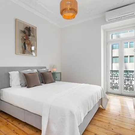 Whome - Brand New Luxury 4-bed With Riverside Views & Ac 公寓