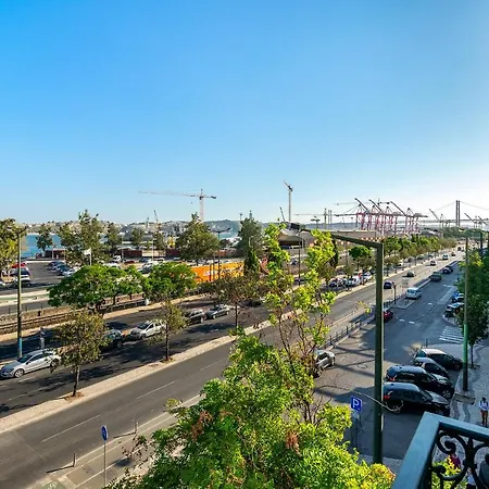 Whome - Brand New Luxury 4-bed With Riverside Views & Ac Lisboa