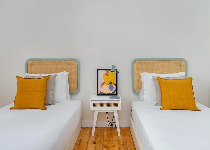 Apartament Whome - Brand New Luxury 4-bed With Riverside Views & Ac *